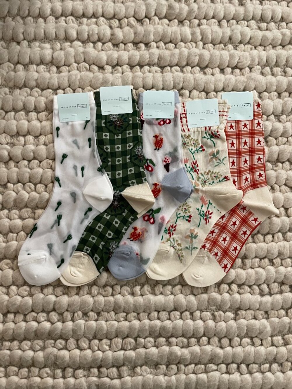 HANSEL FROM BASEL Japanese Nylon Sheer Ankle Sock / Garden Party